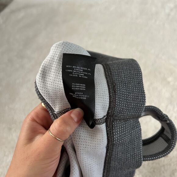 Aritzia TNA Gray Sports Bra Bralette Athletic Scoop Neck Sleeveless Activewear - Picture 6 of 6